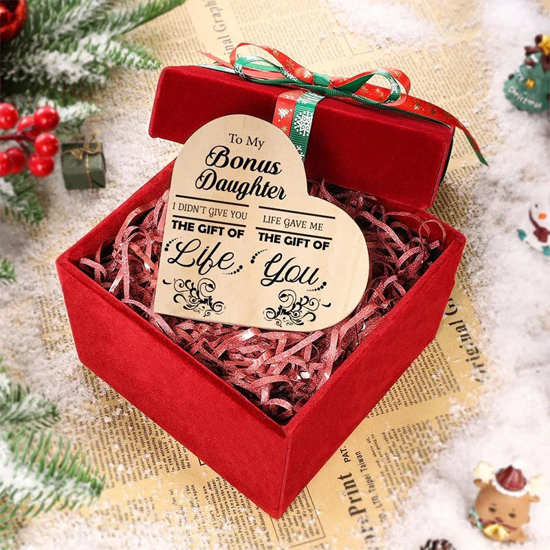 Holz-Kerzenhalter mit Herzmotiv – Ein Geschenk mit Bedeutung!