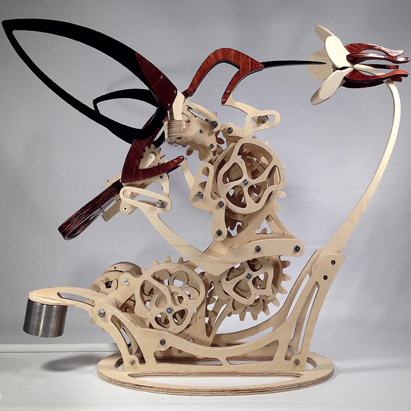 Kinetische Kolibri-Holzskulptur – Bewegung trifft Kunst