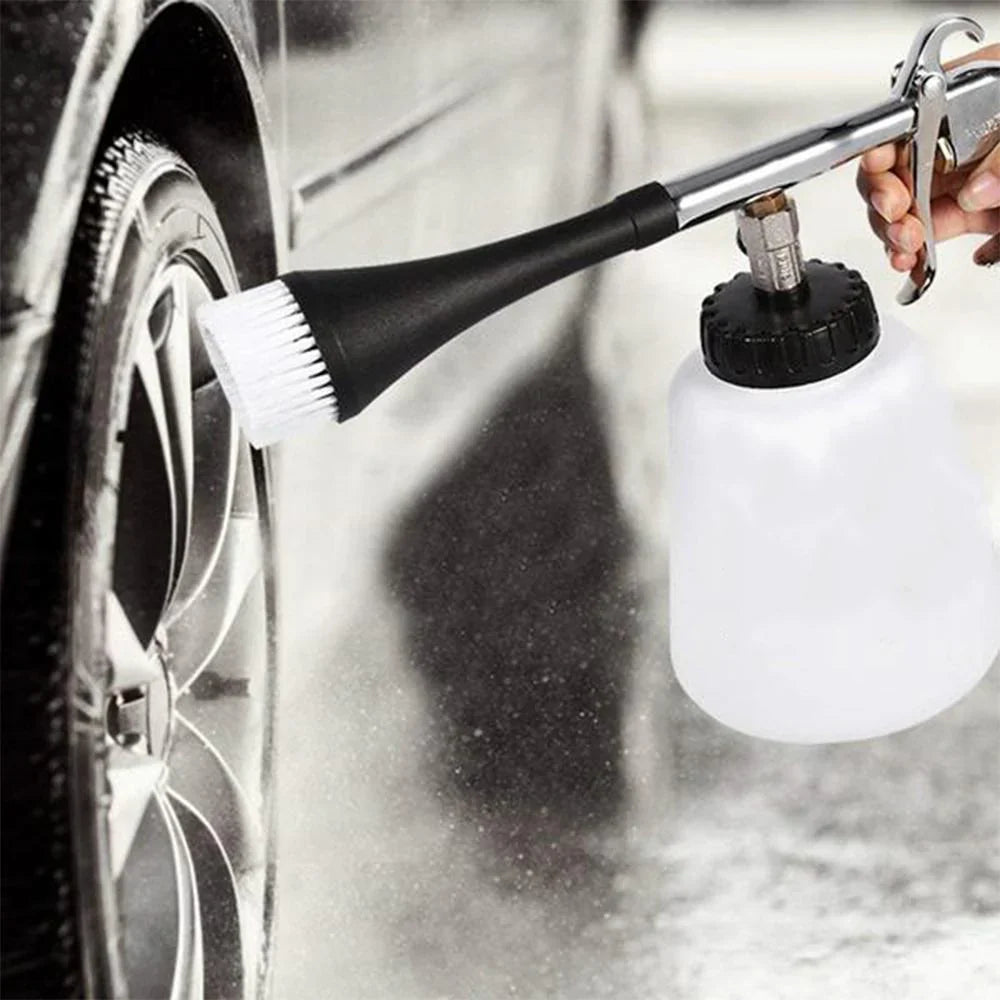 Effektiver Autoinnenraumreiniger für schnelle und gründliche Pflege