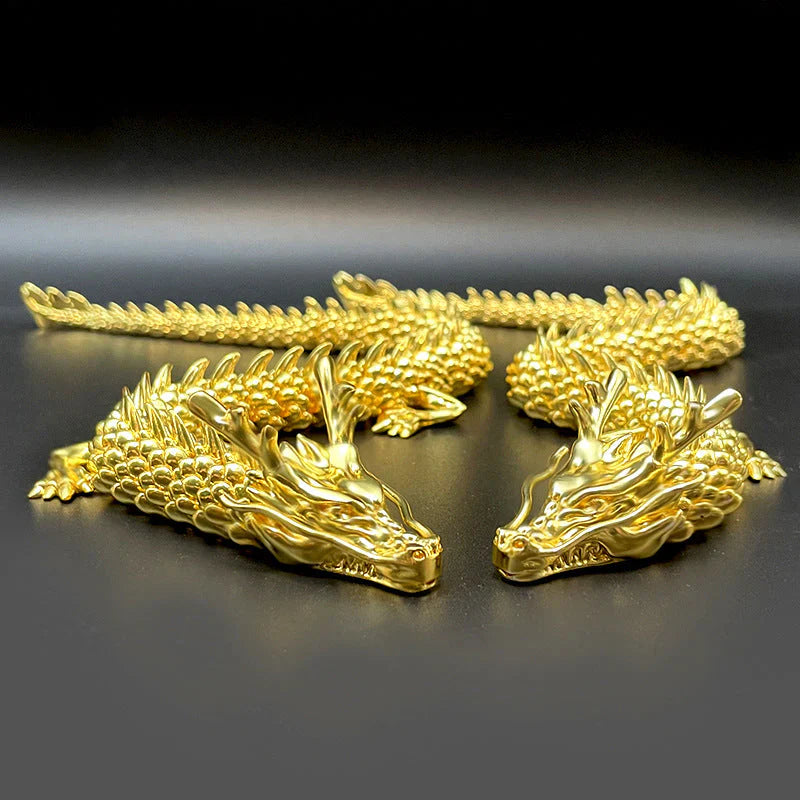 Goldener Drache mit beweglichen Gelenken