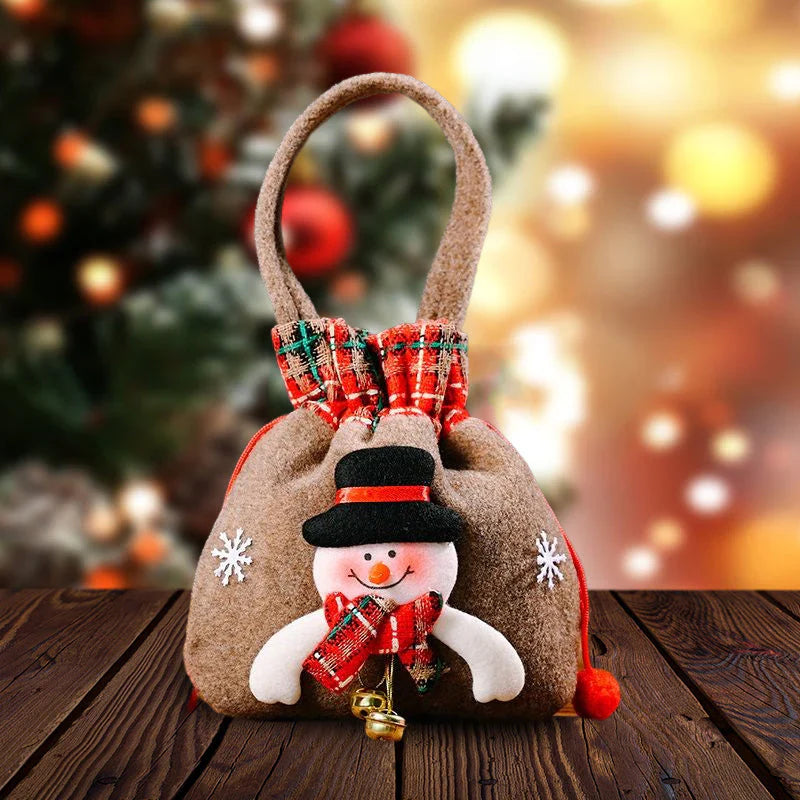 Weihnachtliche Geschenkbeutel im Puppenstil