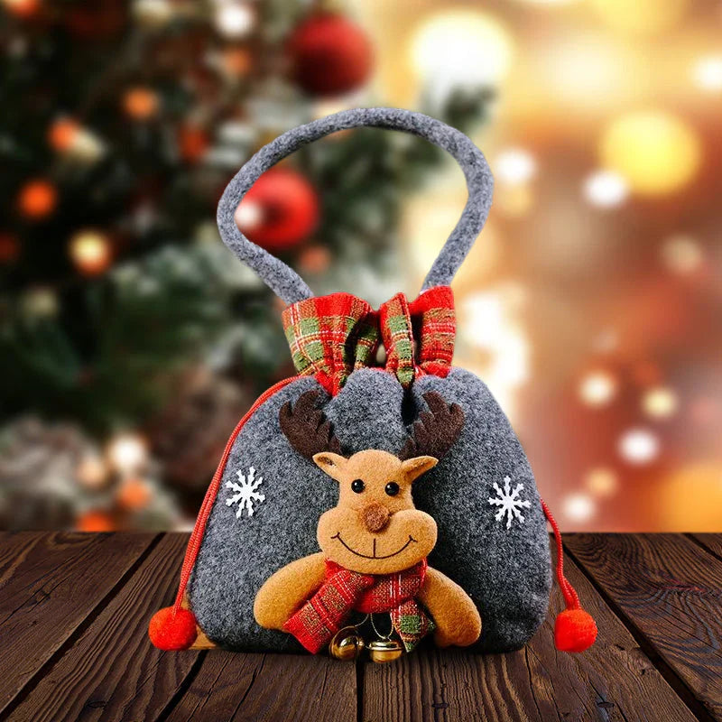 Weihnachtliche Geschenkbeutel im Puppenstil