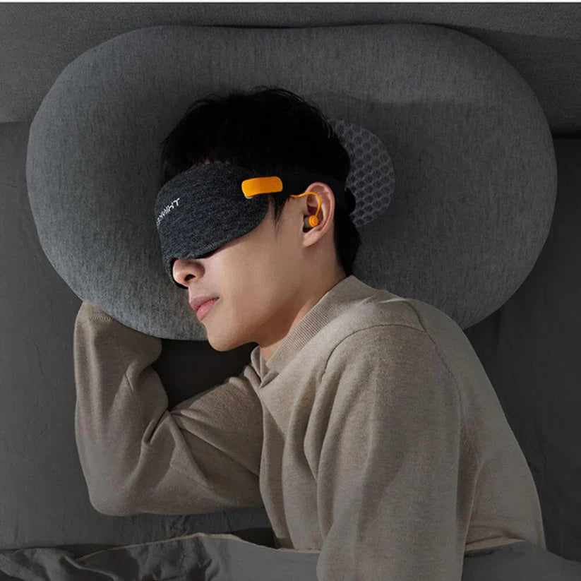 SleepEase Augenmaske mit integrierten Ohrstöpseln