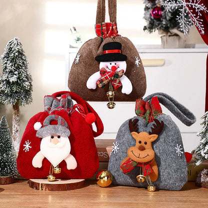 Weihnachtliche Geschenkbeutel im Puppenstil