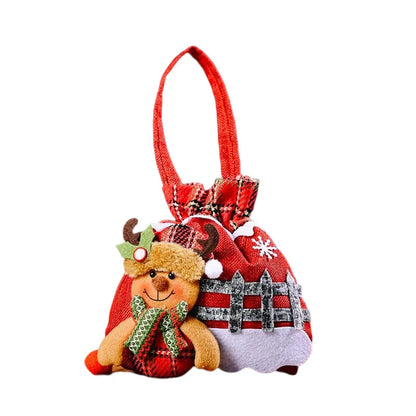 Weihnachtliche Geschenkbeutel im Puppenstil
