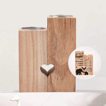 Holz-Kerzenhalter – Ein warmes Licht für besondere Momente
