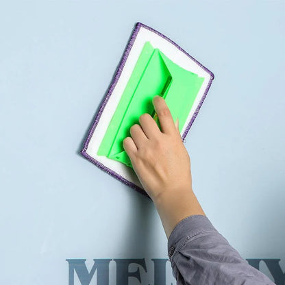 Flexibler Fenster- und Spaltenreiniger
