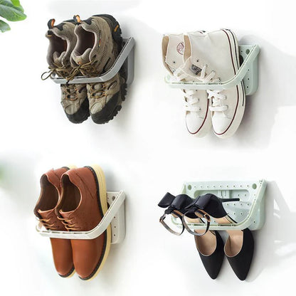 Wandregal für Schuhe mit integriertem Halter