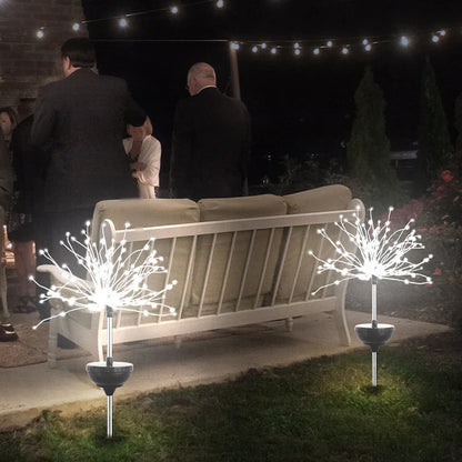 Solarbetriebene Gartenlichter in Feuerwerksoptik
