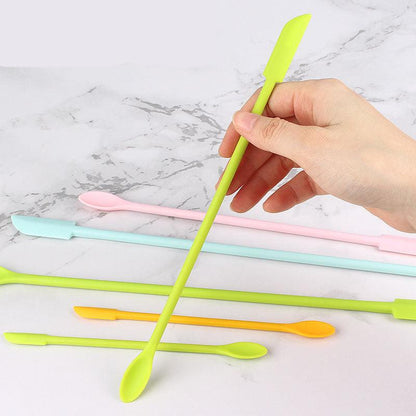 Praktischer Mini-Schaber für Kosmetikprodukte